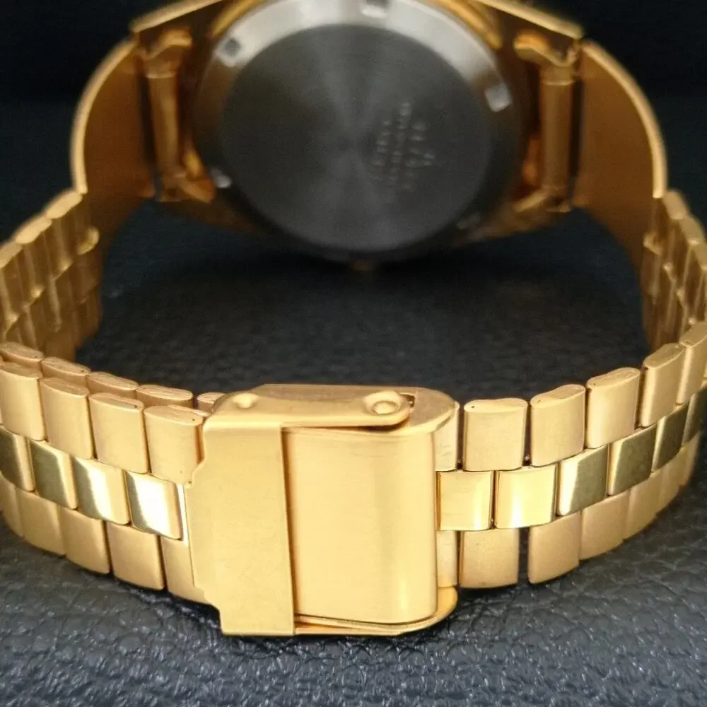 Vintage 1976 Seiko Automatic Mens Gold Watch W/daydate & Gold accents